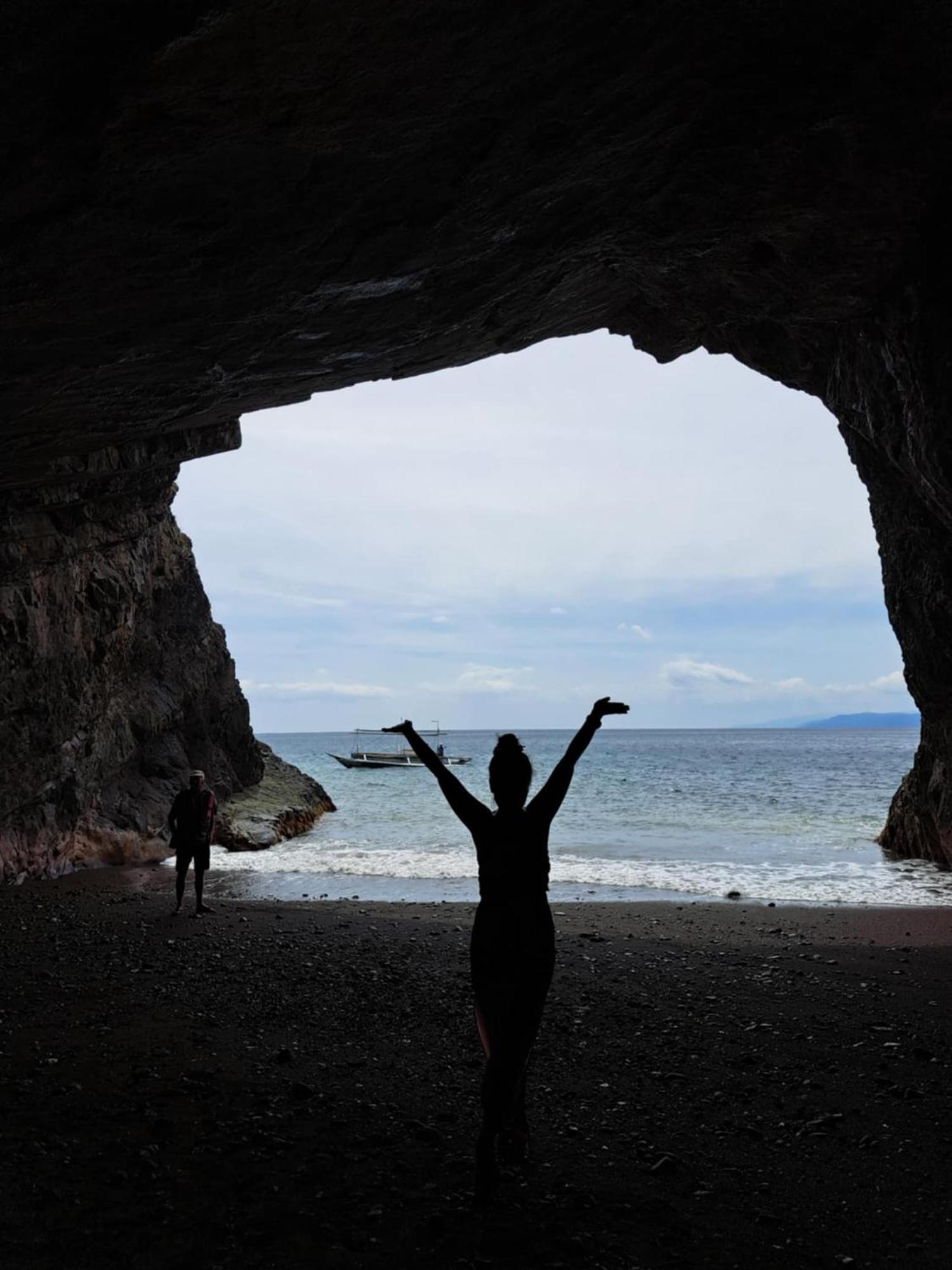 Cave Beach Resort Boutique Luxury Accomodation Dingalan Esterno foto
